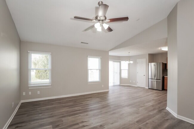Foto del edificio - 1312 River Ridge Dr