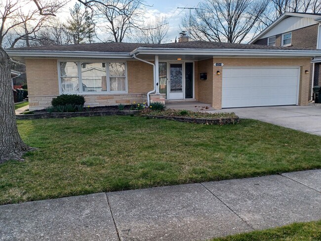 Building Photo - 18544 Hood Ave