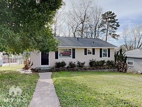 Building Photo - 8757 Sunset Dr
