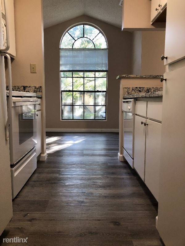 Building Photo - 8642 Mallard Reserve Dr