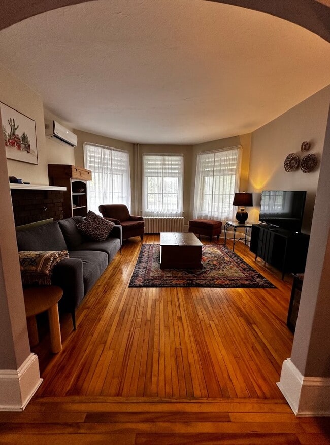 Photo du bâtiment - 71 Williams St