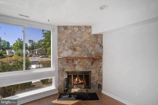 Building Photo - 301 Barton Run Blvd
