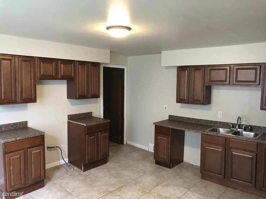 Primary Photo - 2 br, 1 bath House - 116 Rochelle St