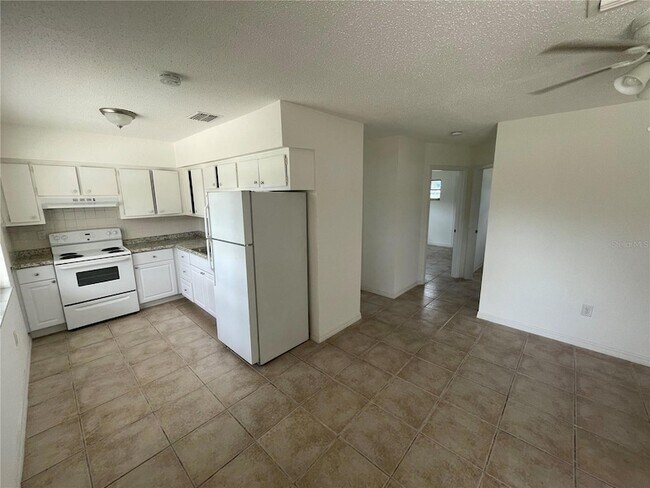 Foto del edificio - 5309 Avery Rd