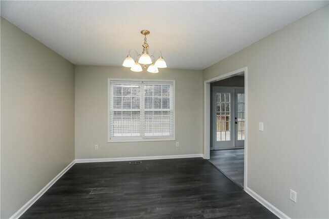 Foto del edificio - 320 Clear Brook Trail