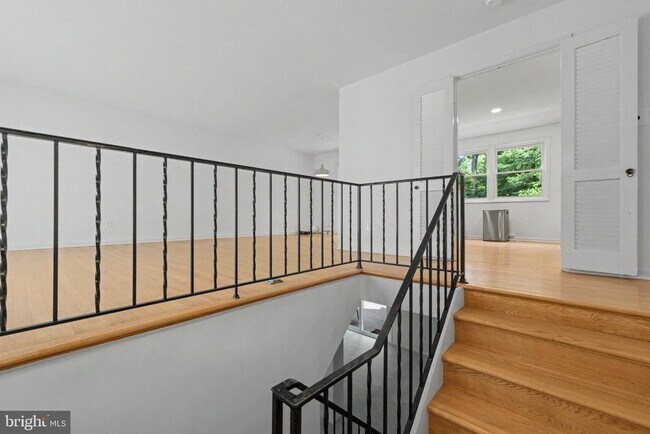Foto del edificio - 513 Heritage Ln NW