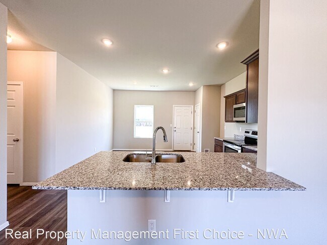 Building Photo - 4 br, 2.5 bath House - 1761 Eveningshade Lane