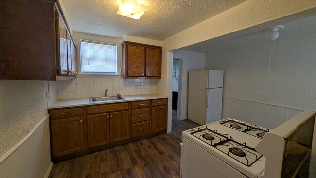 Foto del edificio - 320 W Dill St