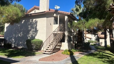 Building Photo - 749 Rock Springs Dr