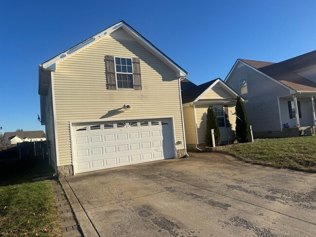 Foto del edificio - Beautiful Single Family Home in Clarksville