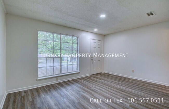 Building Photo - 8901 Tanya Dr