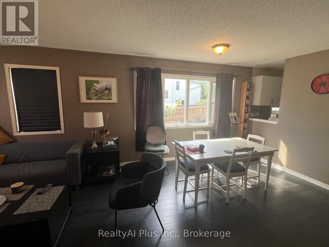Building Photo - 108 Kildonan Dr