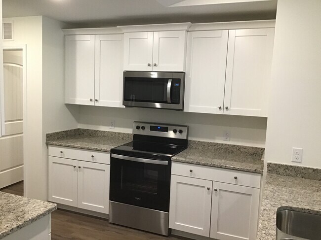 Building Photo - 995 Jt Westfield Dr