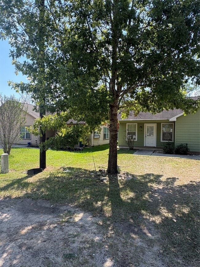 Building Photo - 104 Lindley Dr