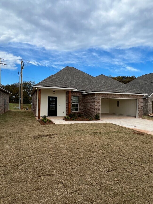 Foto del edificio - North Bossier! Gated Community, New Constr...