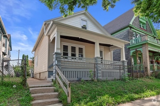Building Photo - 1133 W Washington St