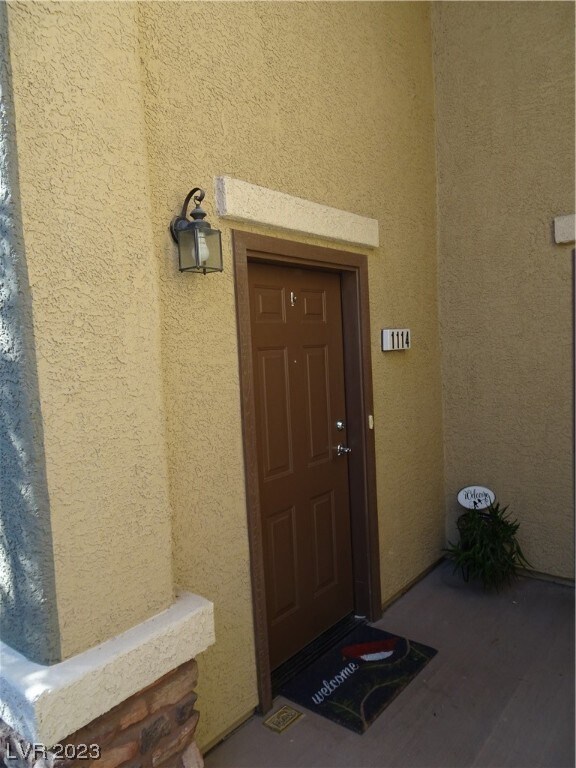 Building Photo - 6868 Sky Pointe Dr