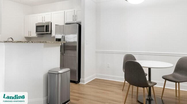 Foto del edificio - 925 Canterbury Rd NE