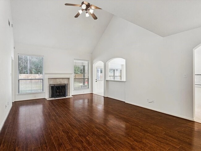 Building Photo - 6418 Sugar Bush Dr