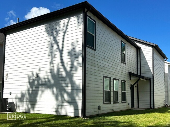 Building Photo - 416 Huisache St