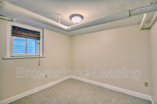 Building Photo - 1124 Emerson St