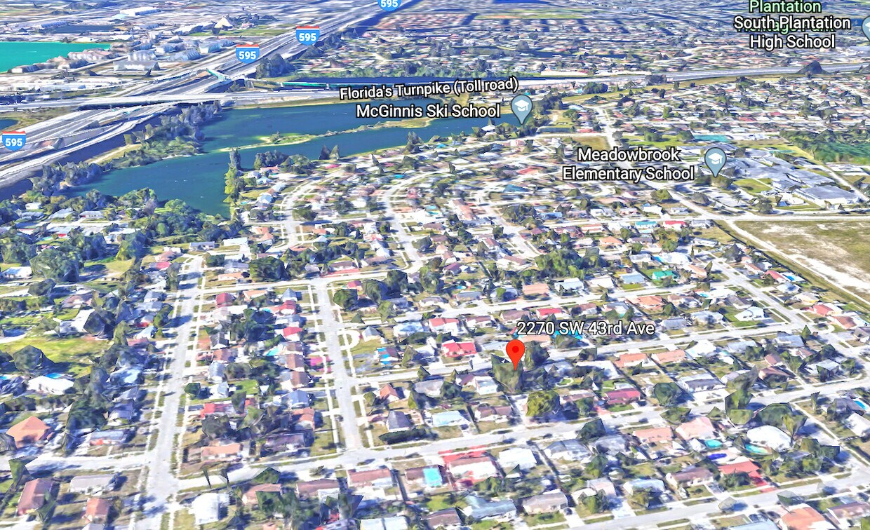 Building Photo - 2270 SW 43rd Ave