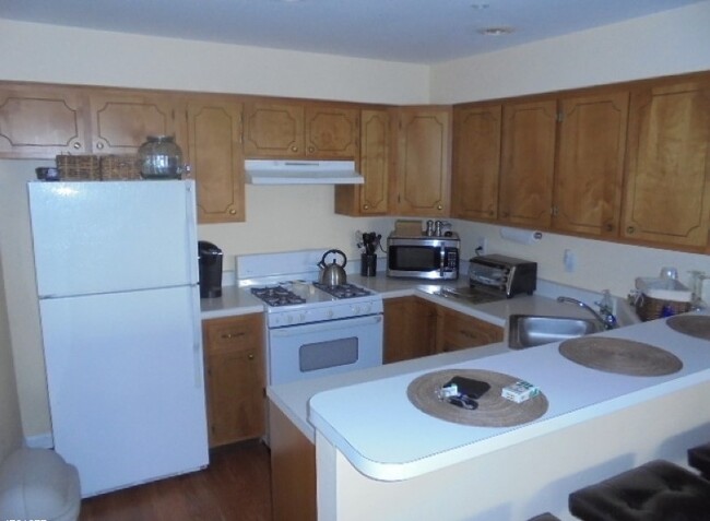 Foto del edificio - 2 Mountain View Ct