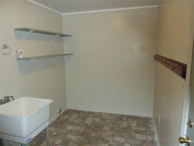 Foto del edificio - 11871 21 Mile Rd