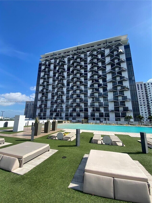 5252 NW 85th Ave Unit 910, Doral, FL 33166 Condo for Rent in Doral