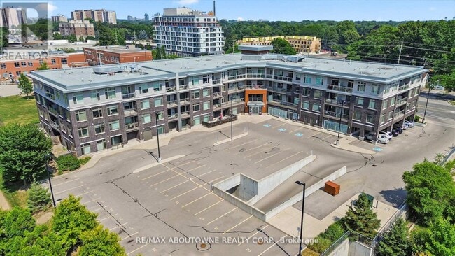 Building Photo - 457-457 Plains Rd E