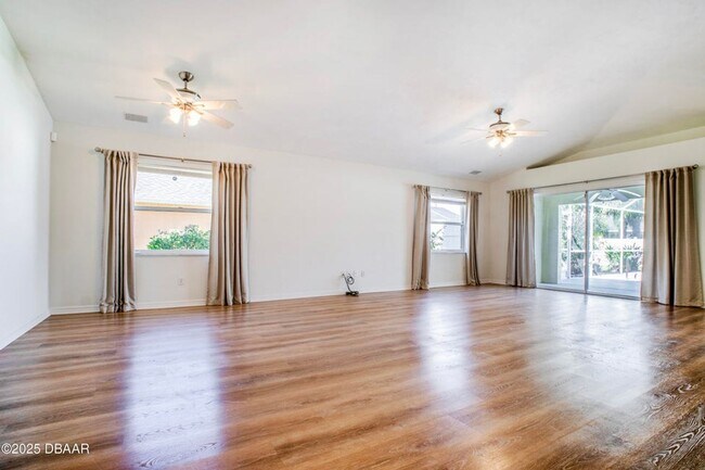 Foto del edificio - 6115 Sabal Point Cir