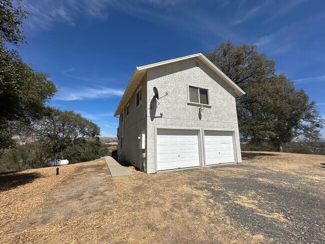 Foto del edificio - 5182 Buckboard Dr