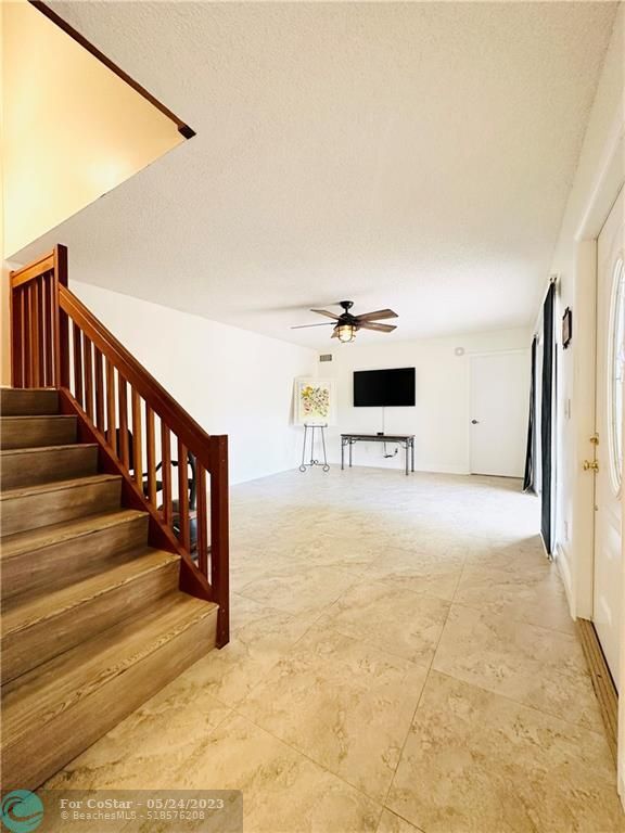 Foto del edificio - 8175 Boca Rio Dr