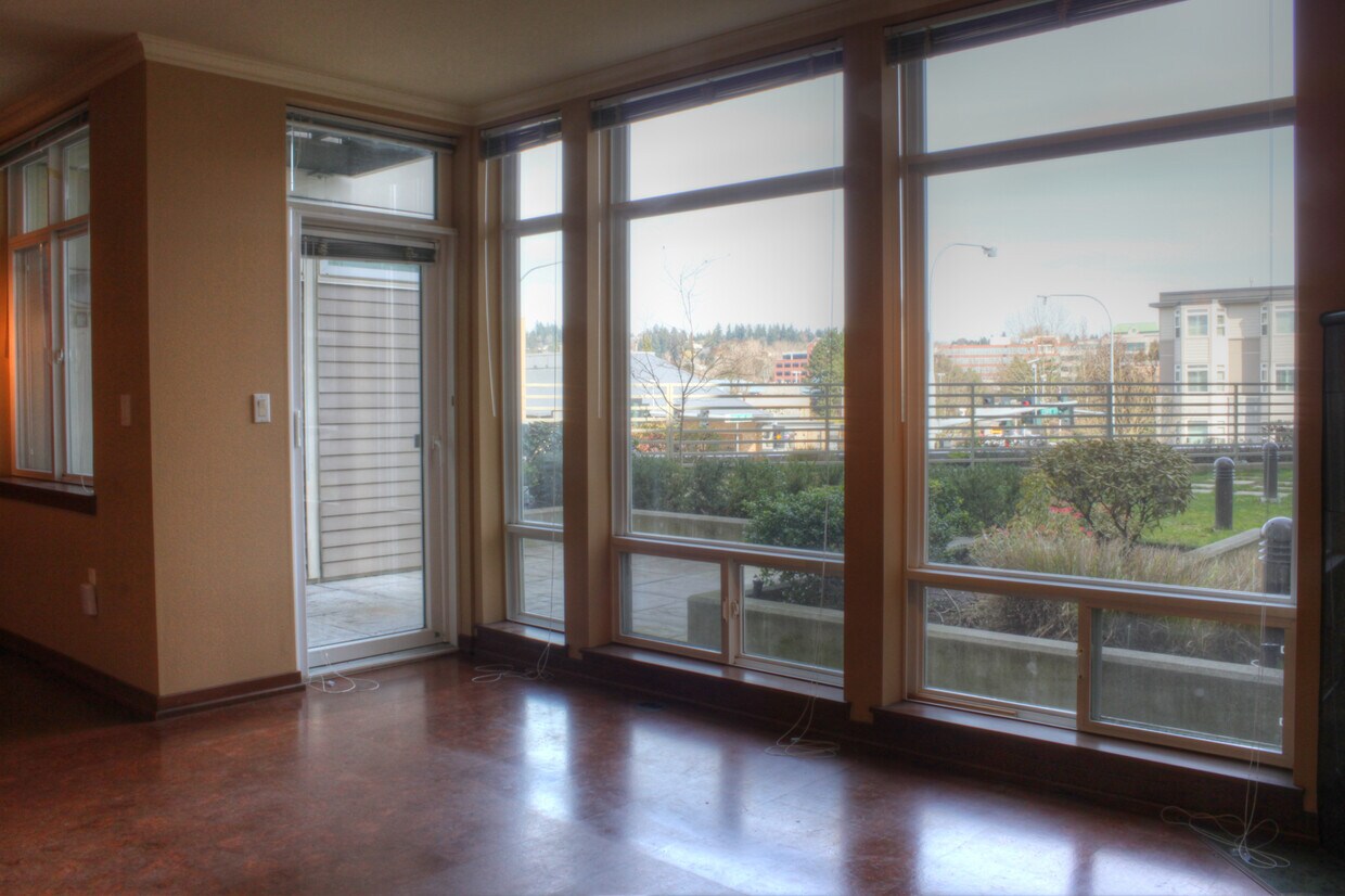 211 Kirkland Ave, Kirkland, WA 98033 Condo for Rent in Kirkland, WA