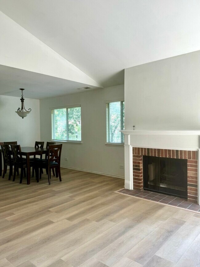 Foto del edificio - 1077 Auburn Ln