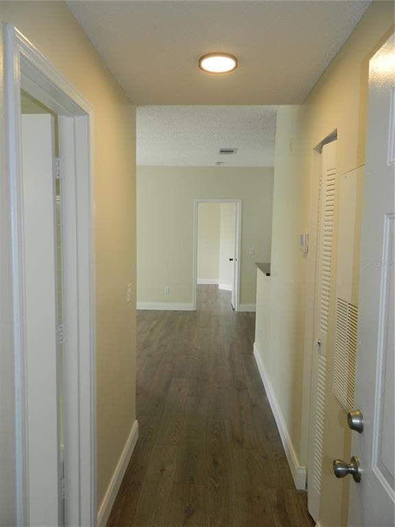 Building Photo - 709 Secret Harbor Ln