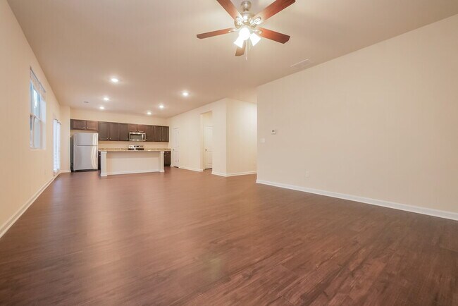 Building Photo - 504 Overo Dr