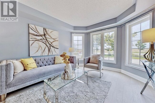 Building Photo - 25 Tower Bridge Crescent