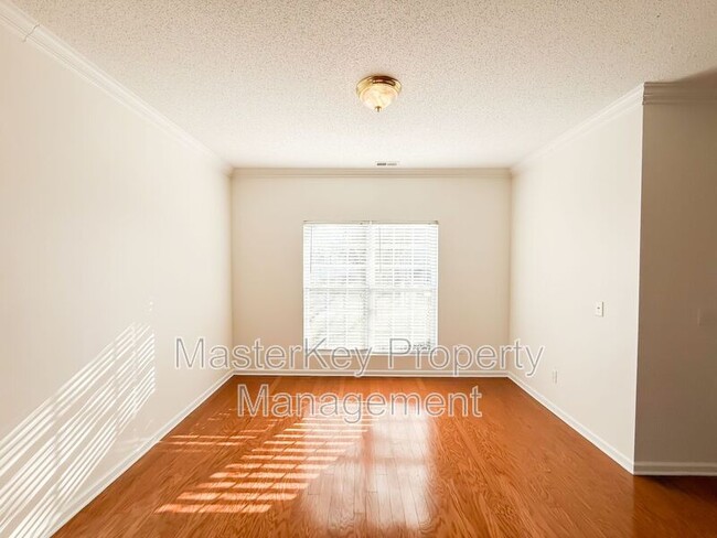 Foto del edificio - 4459 Karlbrook Ln