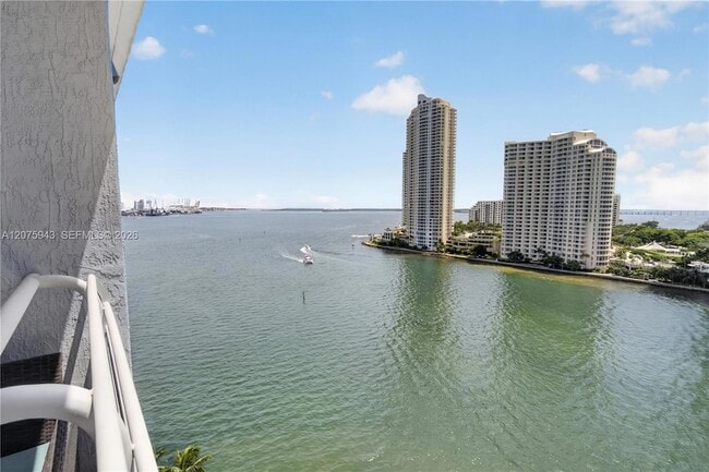 Building Photo - 335 S Biscayne Blvd