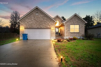 Building Photo - 175 Hannah Way