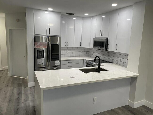 Foto del edificio - 12171 SW 4th St