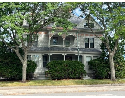 Primary Photo - 18 Loring Ave