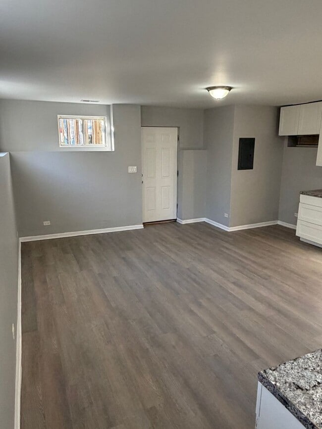 Foto del edificio - 7808 S Greenwood Ave