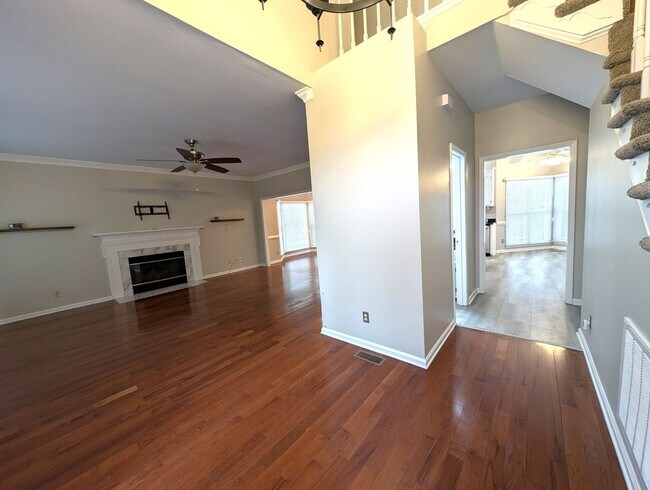 Foto del edificio - Beautiful 2 story, 4 bed, 2.5 bath Home Located in the Davis Lake Community!