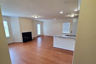 Building Photo - Lake Princess Anne Apartments