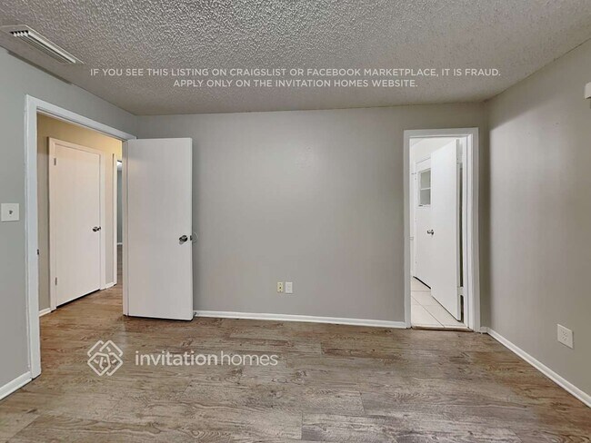Foto del edificio - 4411 Orangebrook Dr