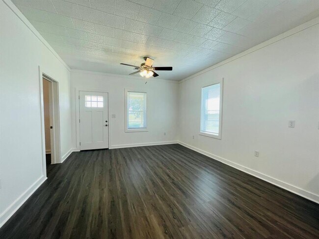 Building Photo - 4326 Co Rd 458