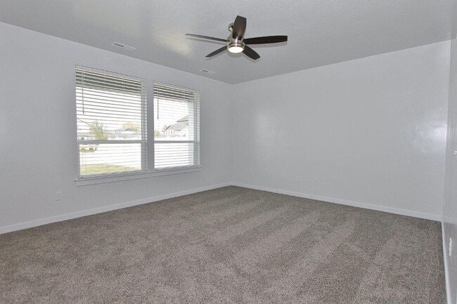 Building Photo - Immaculate & Spacious home in West Meridian
