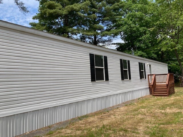 Building Photo - 50 White Birch Est